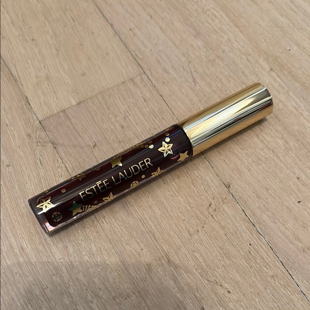 NWOB Estee Lauder Limited Edition Lip Gloss color Divine Plum